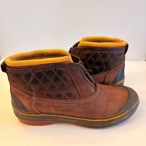 KODIAK Brown Quilted, Short, Rubber Sole, Zip-Up Boot - Women's Size 8